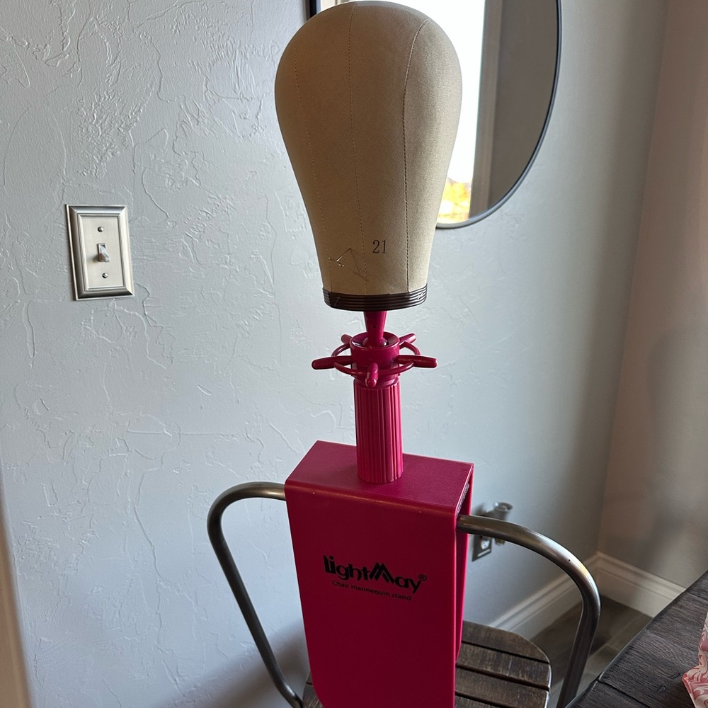 Light May head mannequin